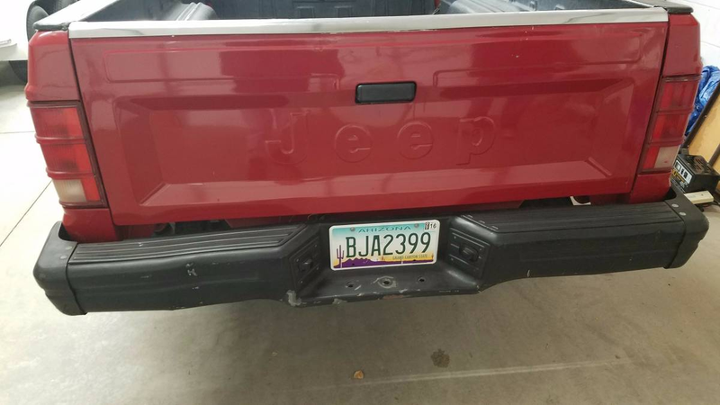 Illustration for article titled At $5,900, Would You Dual It Out With This 1989 Jeep Comanche?